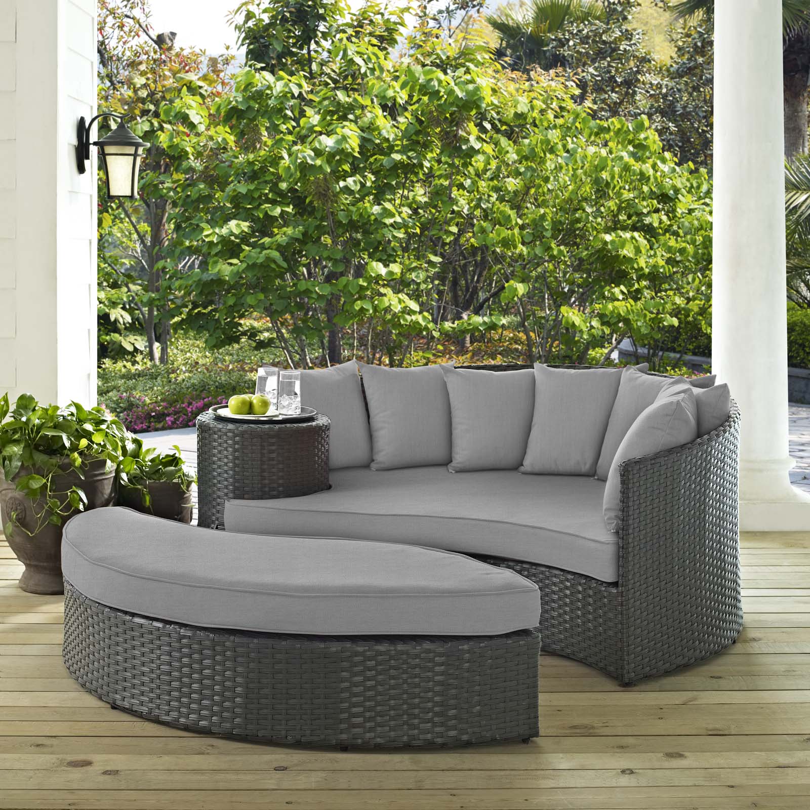 Sojourn Outdoor Patio Sunbrella® Daybed by Modway