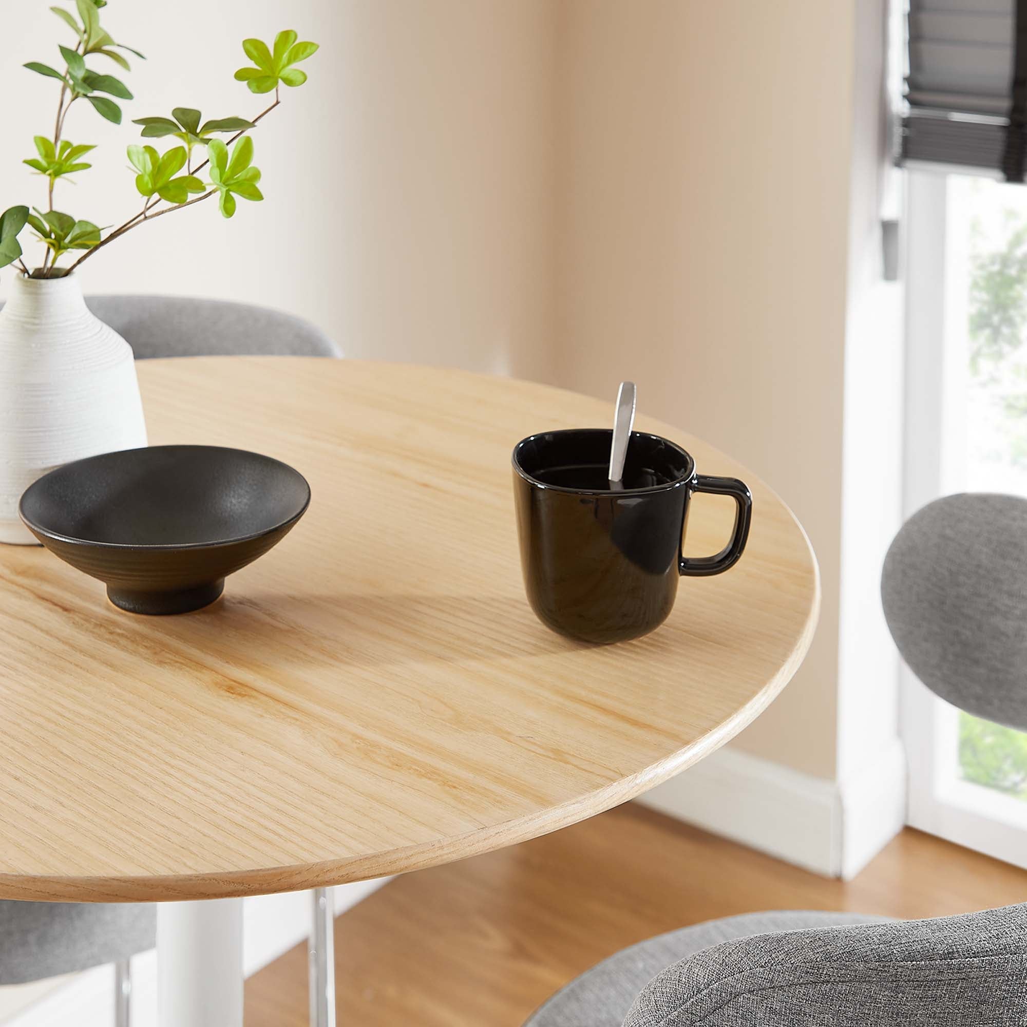 Lippa Round Wood Bar Table by Modway