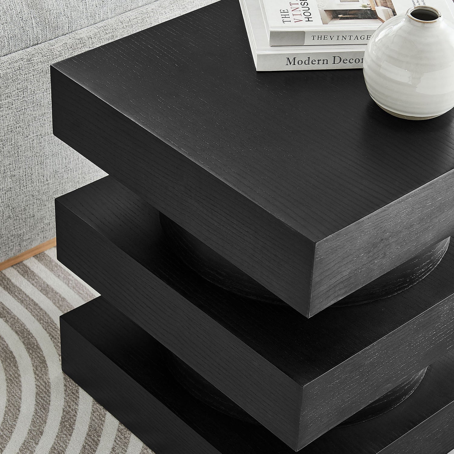 Perpetuate Totem End Table by Modway