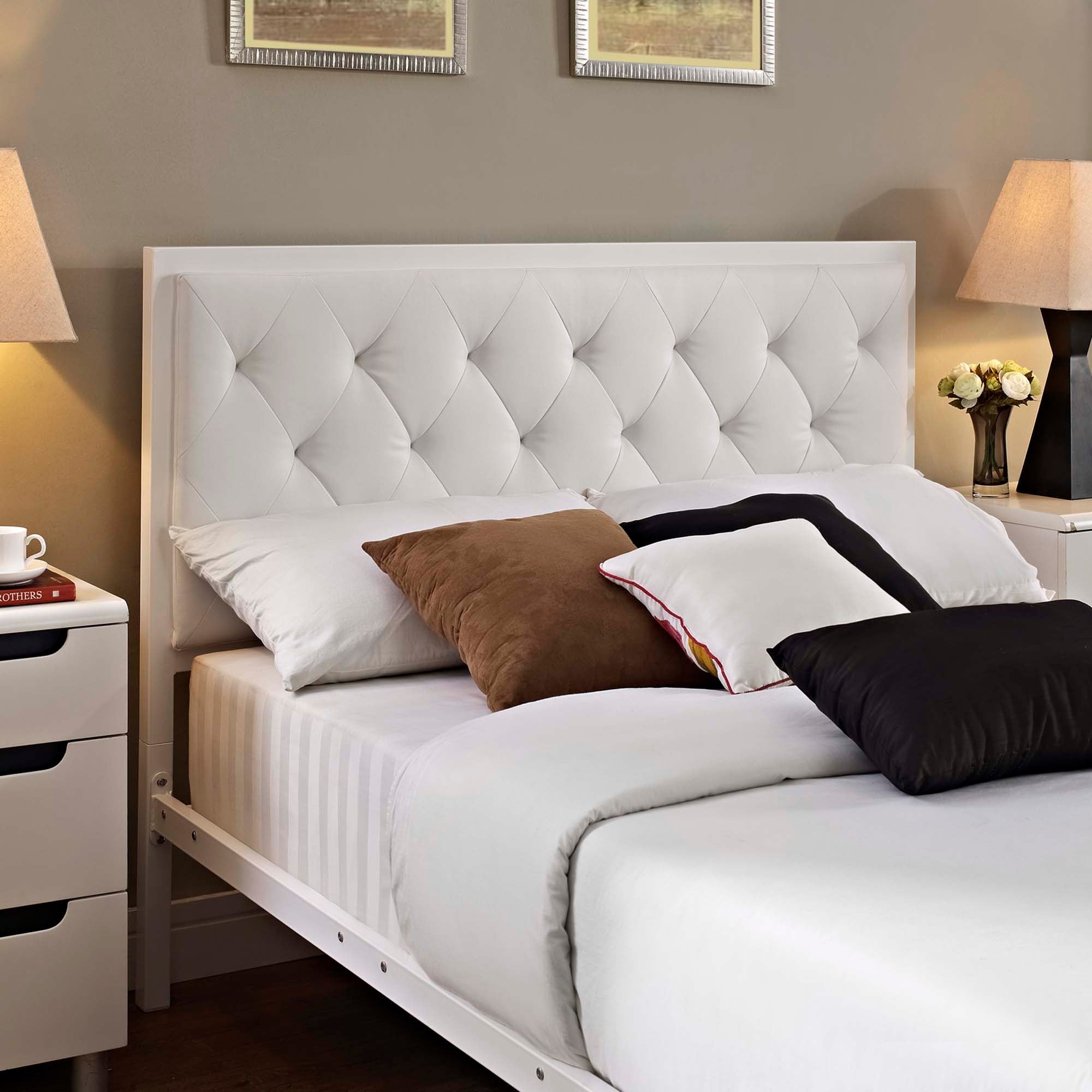 Mia Vinyl Bed by Modway