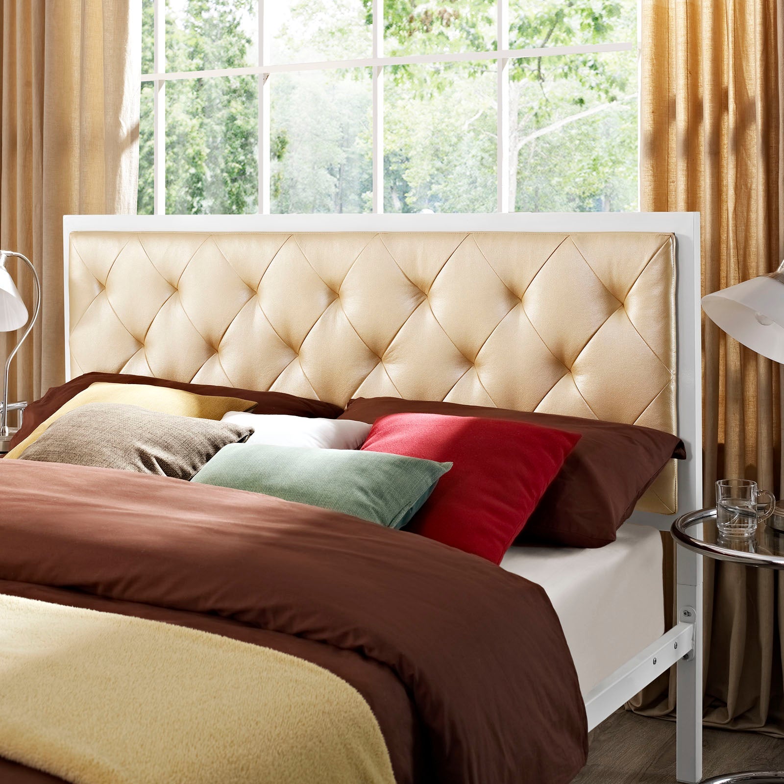 Mia Vinyl Bed by Modway