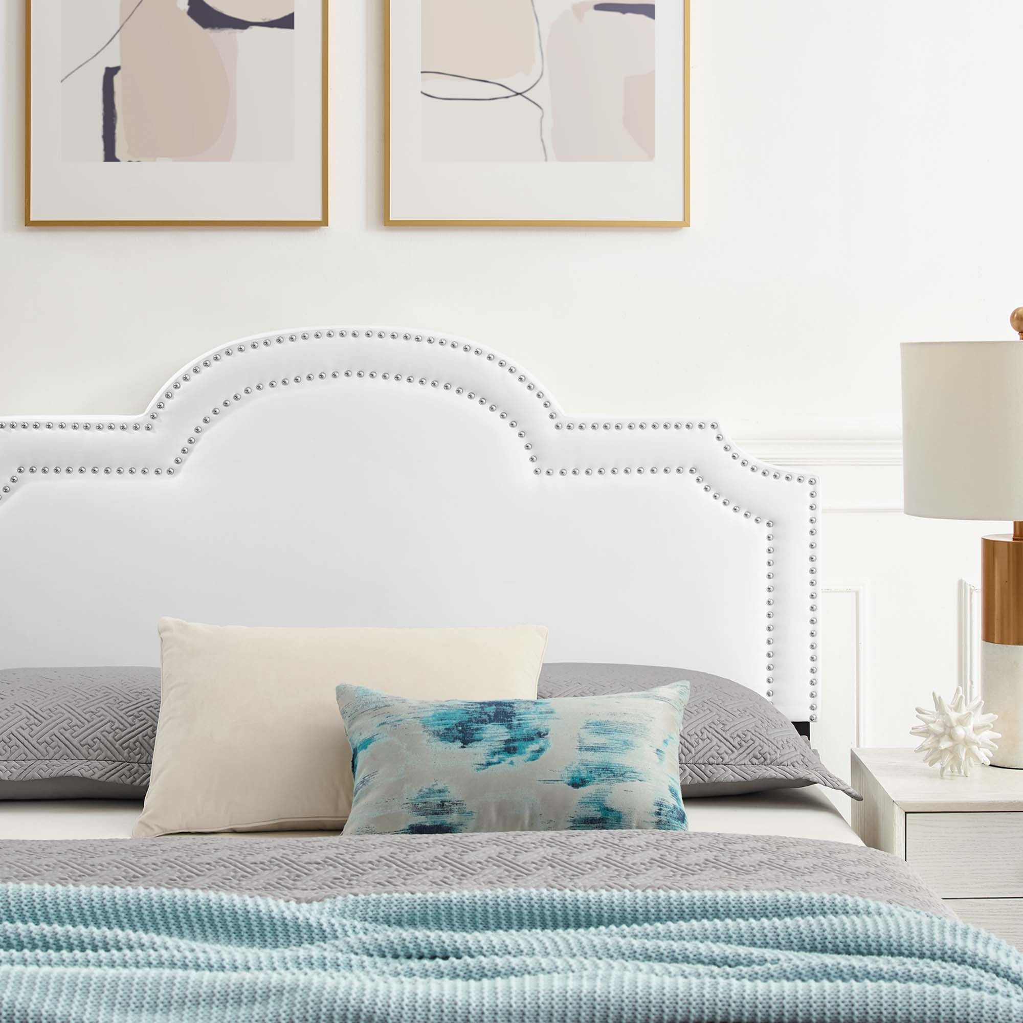 Aviana Performance Velvet Bed With Gold Legs by Modway