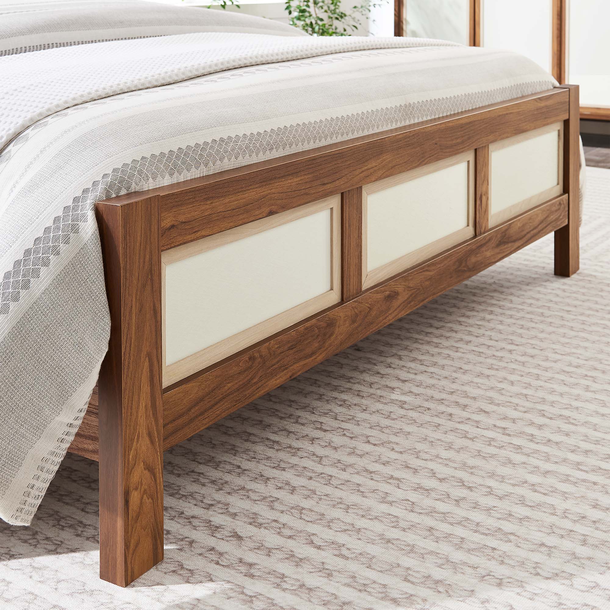 Capri Wood Grain Platform Bed by Modway