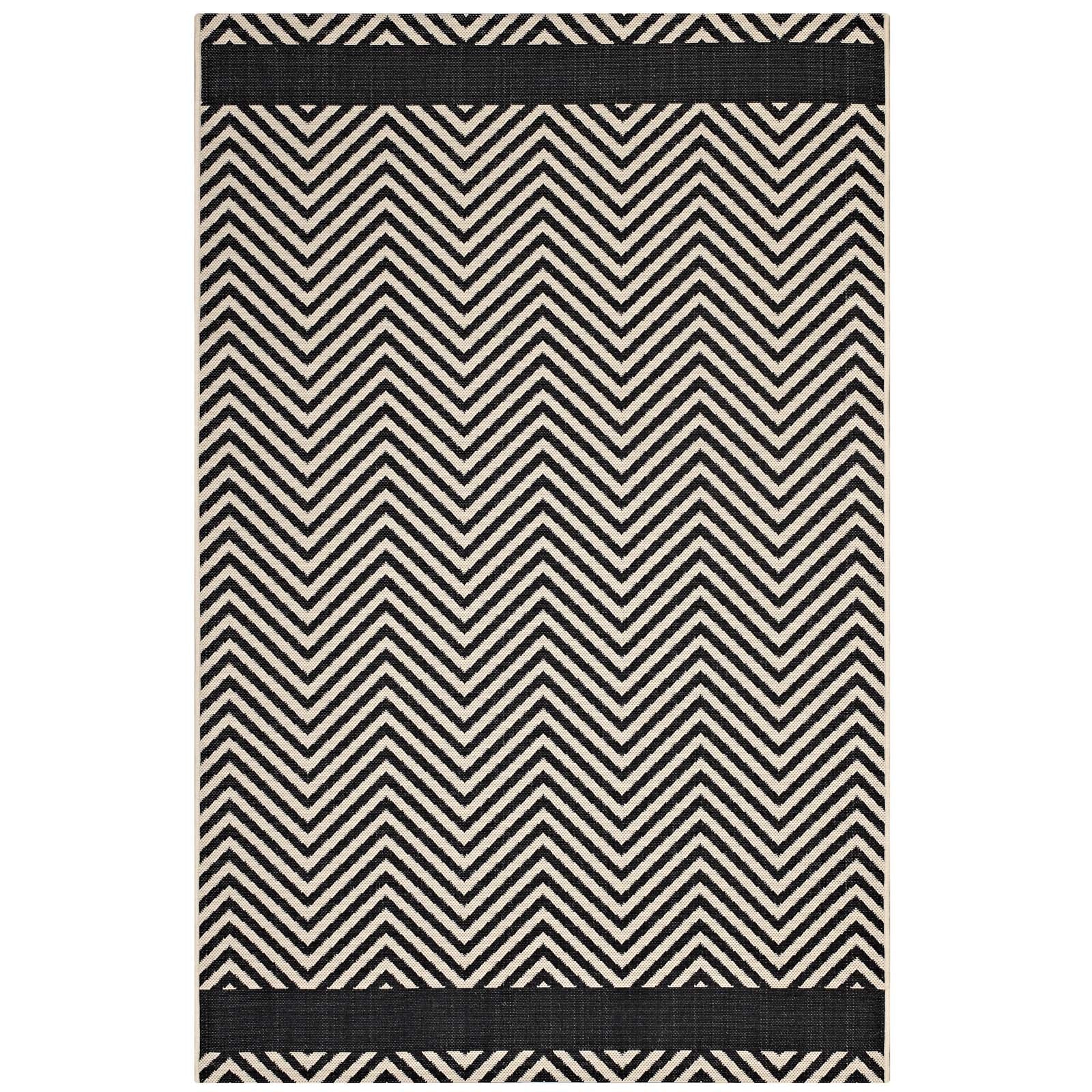 Black and Beige / 5x8