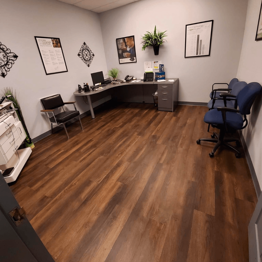 7" x 48" x 5mm Thickness Walnut Click Lock Luxury Vinyl Plank, 20MIL (24SQ FT/ BOX)