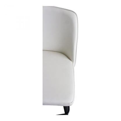 Counterstool Ivory: Ivory Seating Elegance