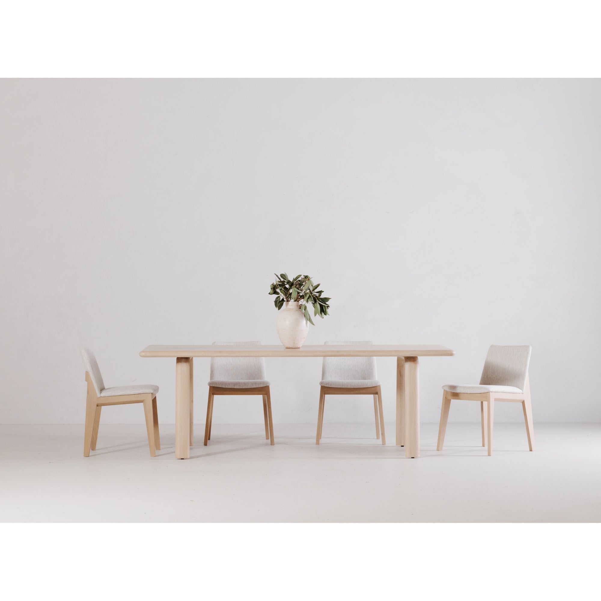 Malibu Round Dining Table Nartural Oak Dining Tables, Natural / Solid White Oak Legs