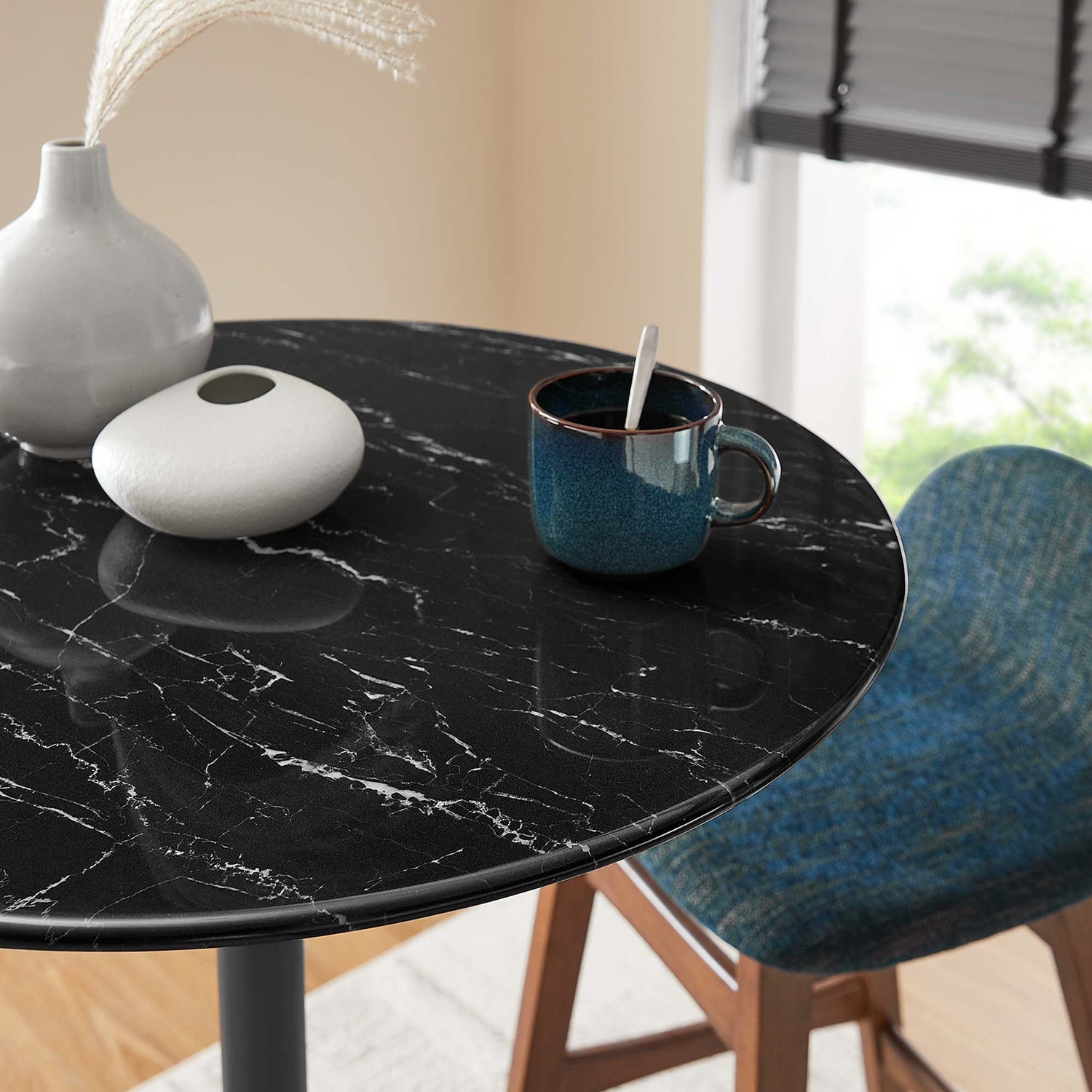 Lippa Round Artificial Marble Bar Table by Modway