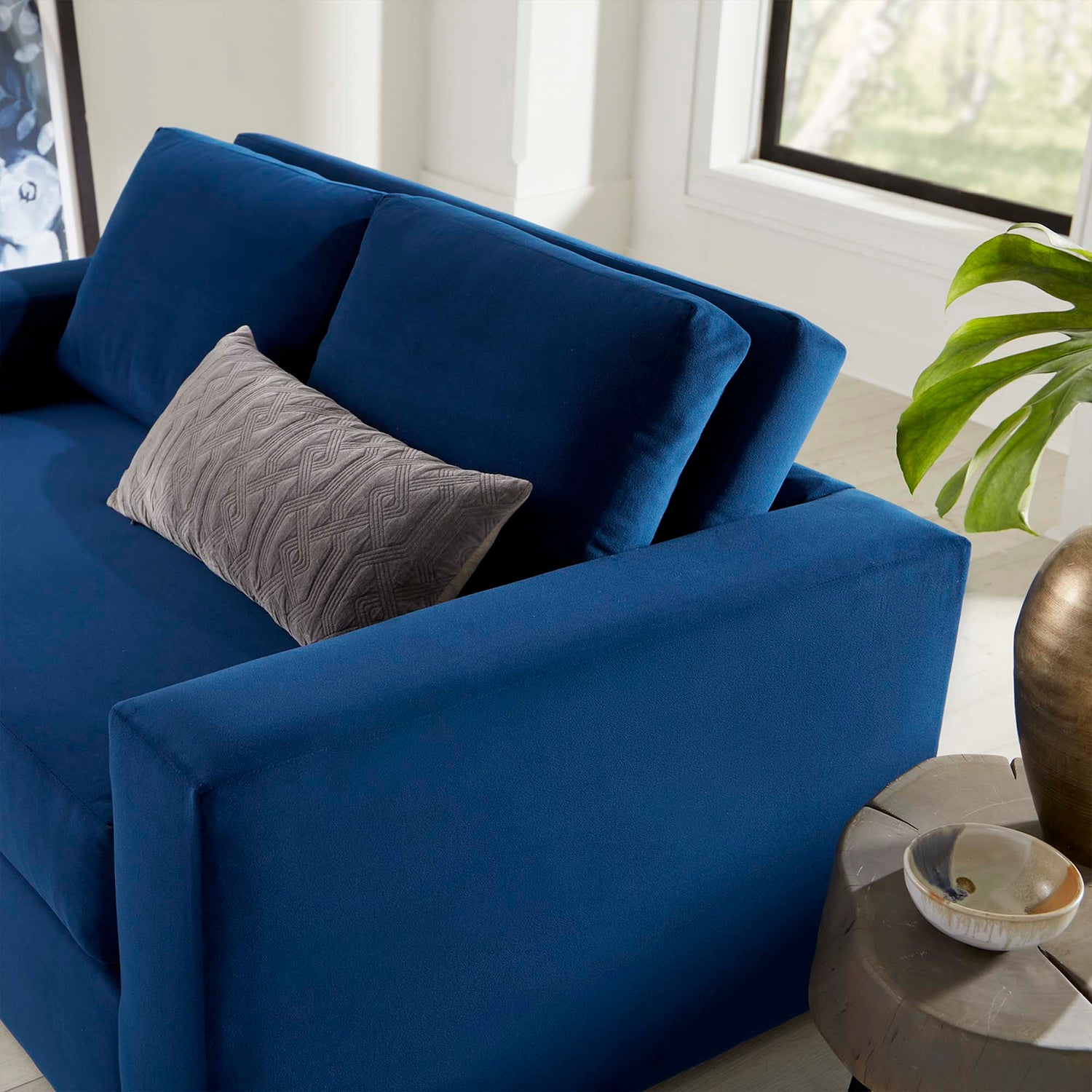 Avendale Velvet Loveseat ‚Äì Made in the USA With Bench Seat Cushion by Modway