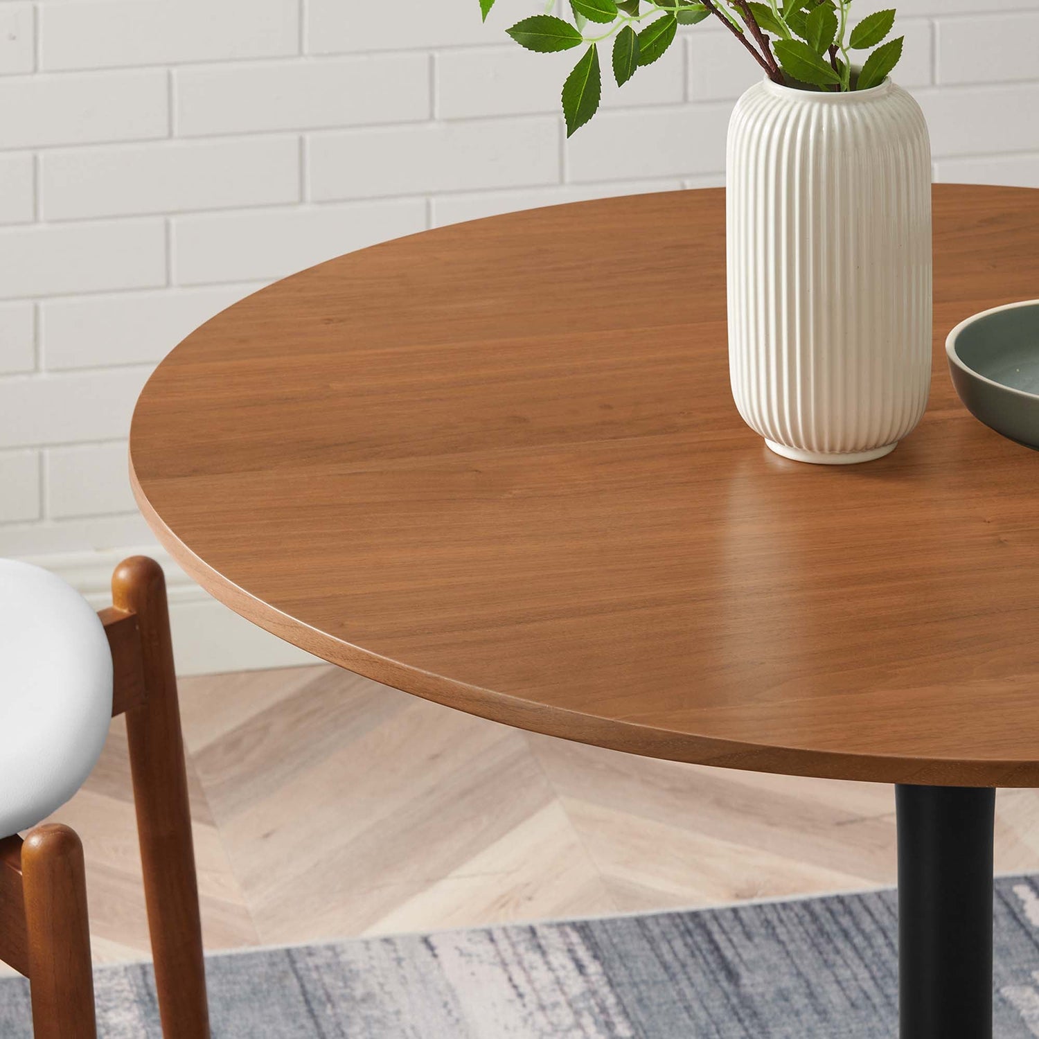 Pursuit 40&quot; Dining Table by Modway