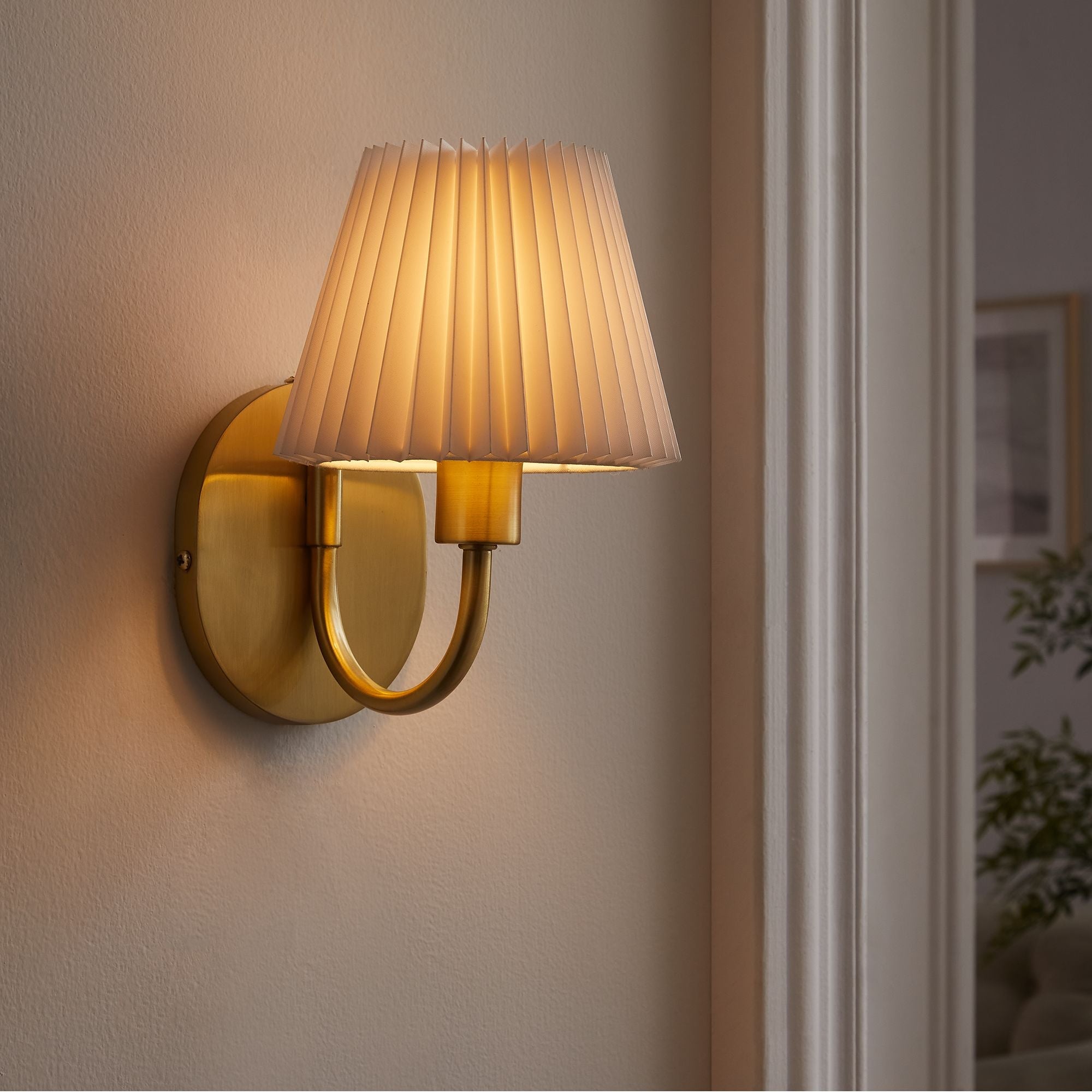 Wave Wall Sconce By HouseBean