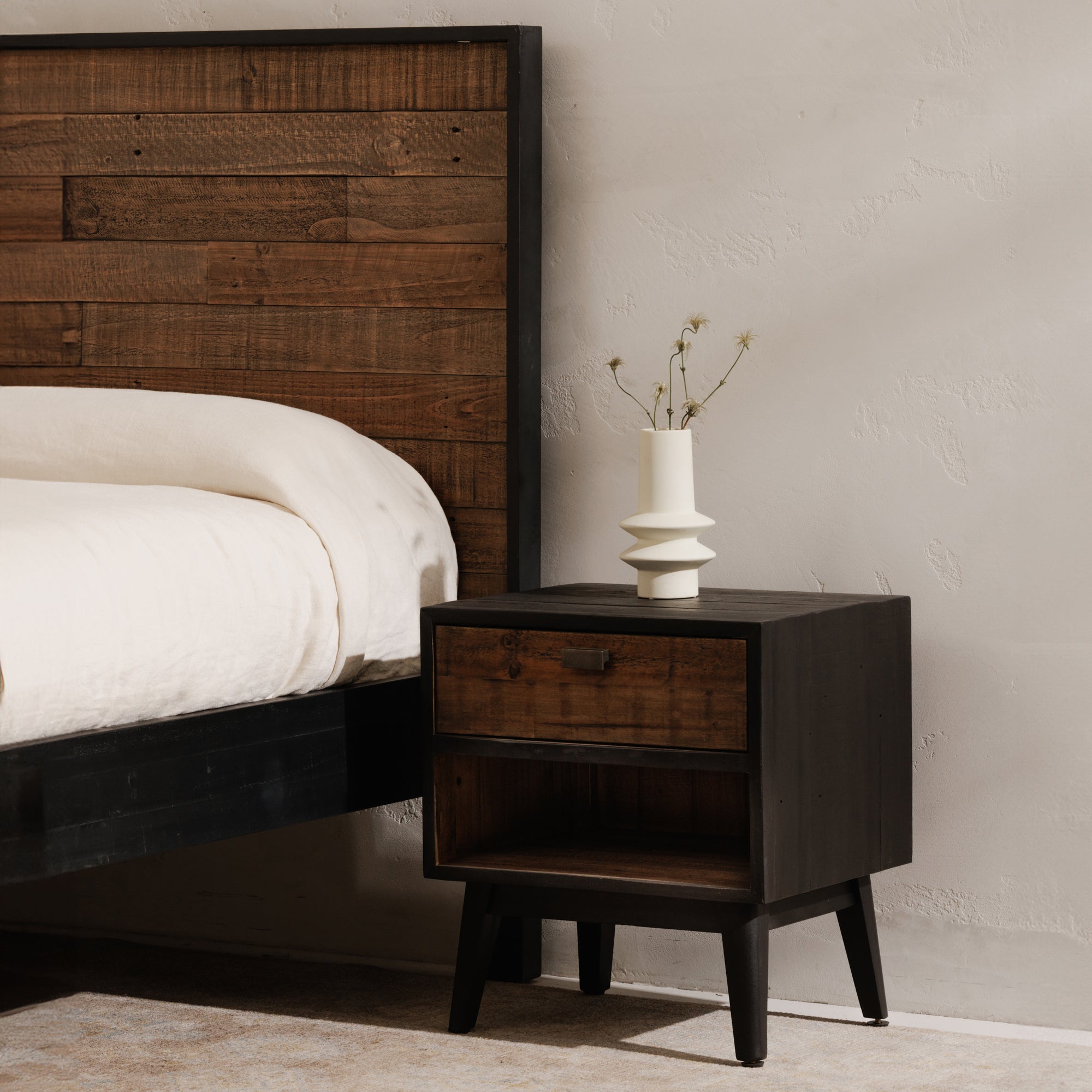 Miki Queen Bed Natural Beds, Natural / Acacia Wood Slats