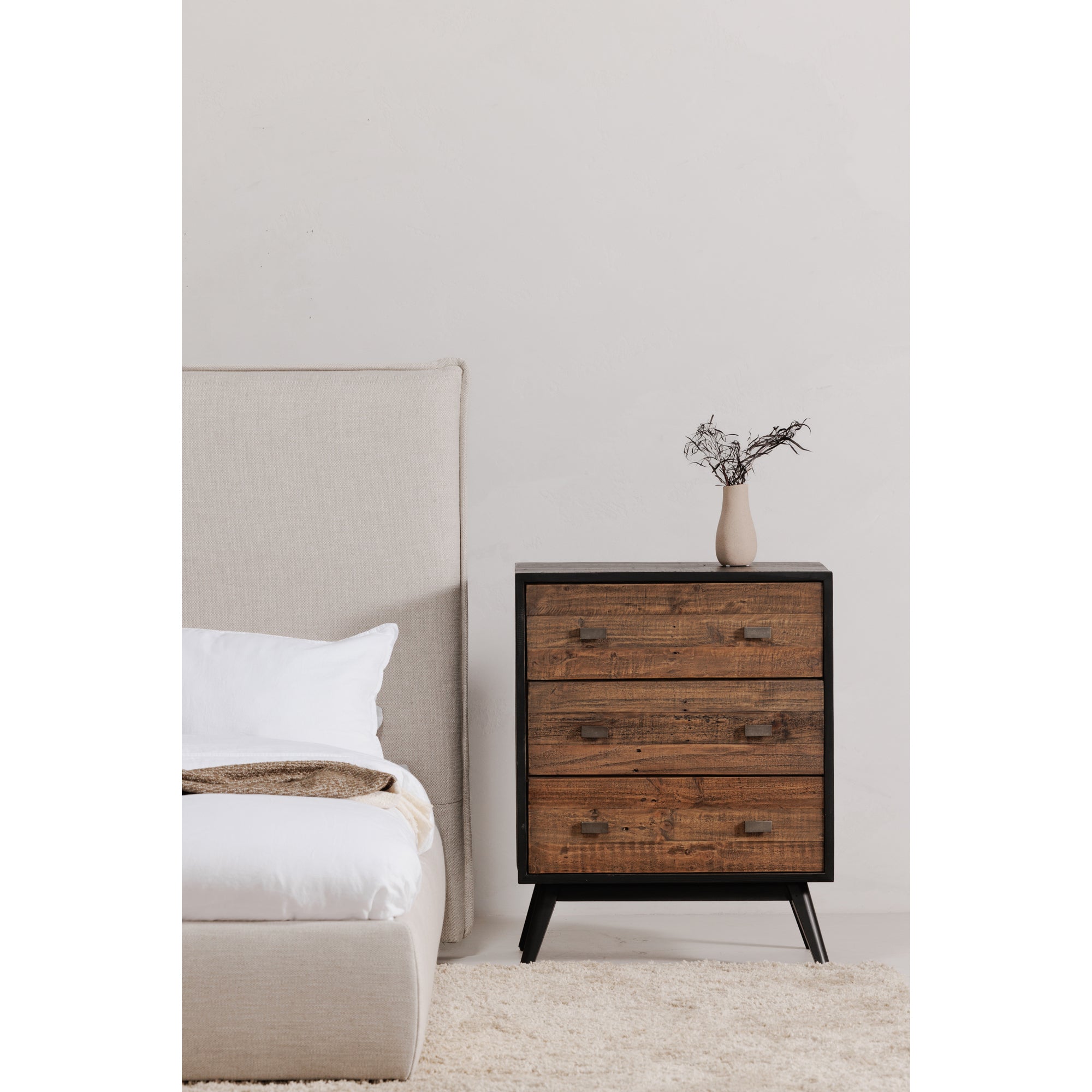 Nora 6 Drawer Dresser Black Dressers, Black / New Pine Base