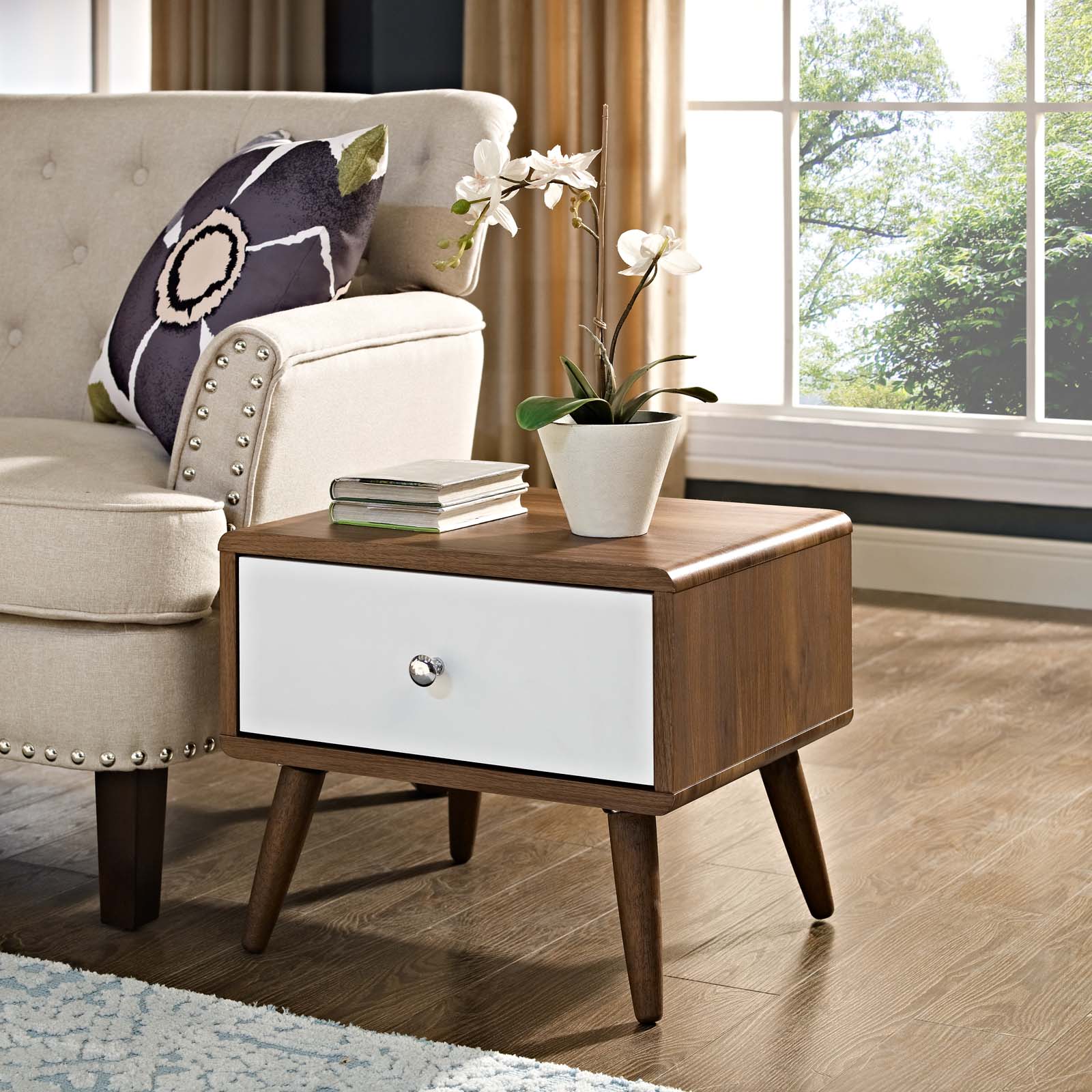 Transmit Nightstand By HouseBean