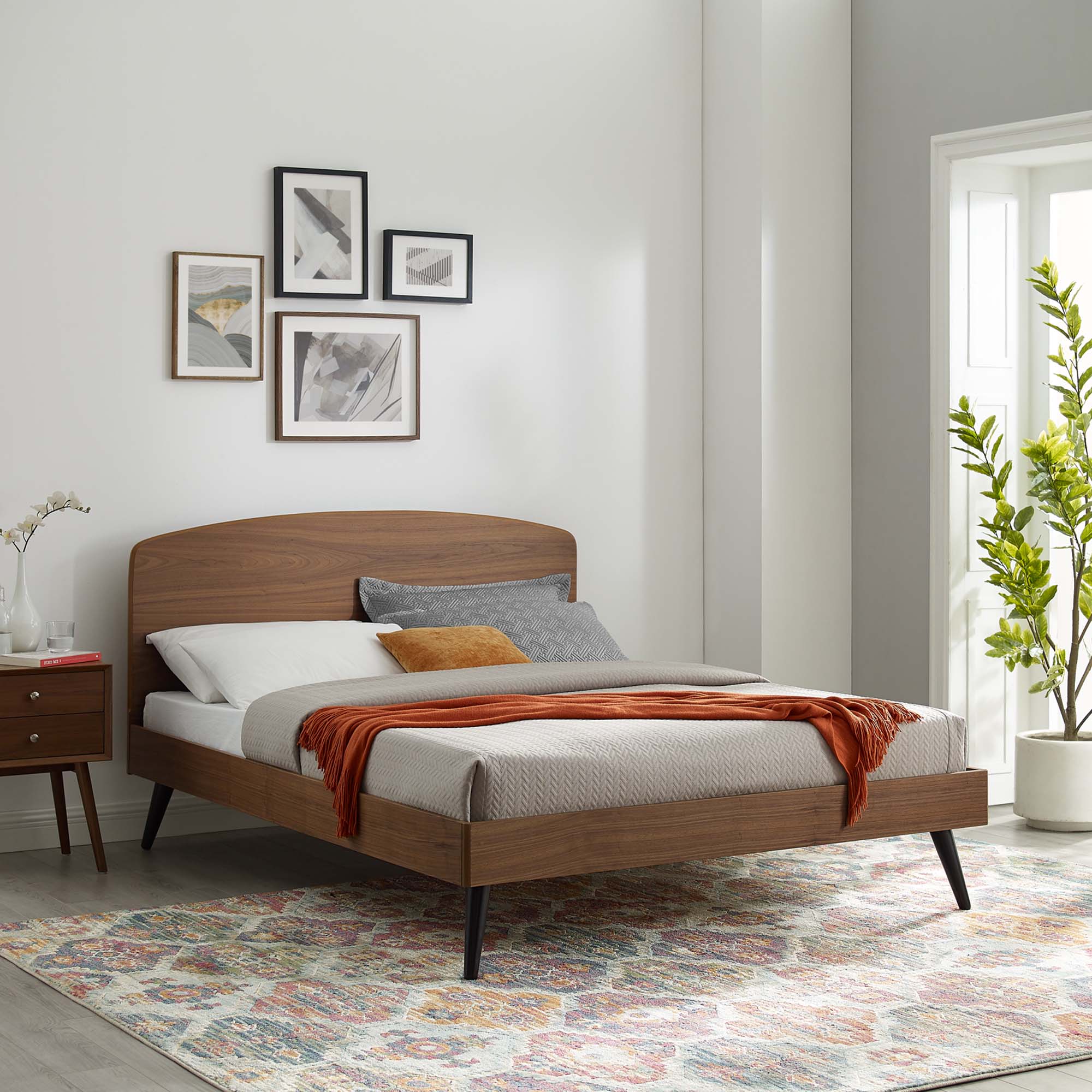 Bronwen Wood Platform Bed by Modway