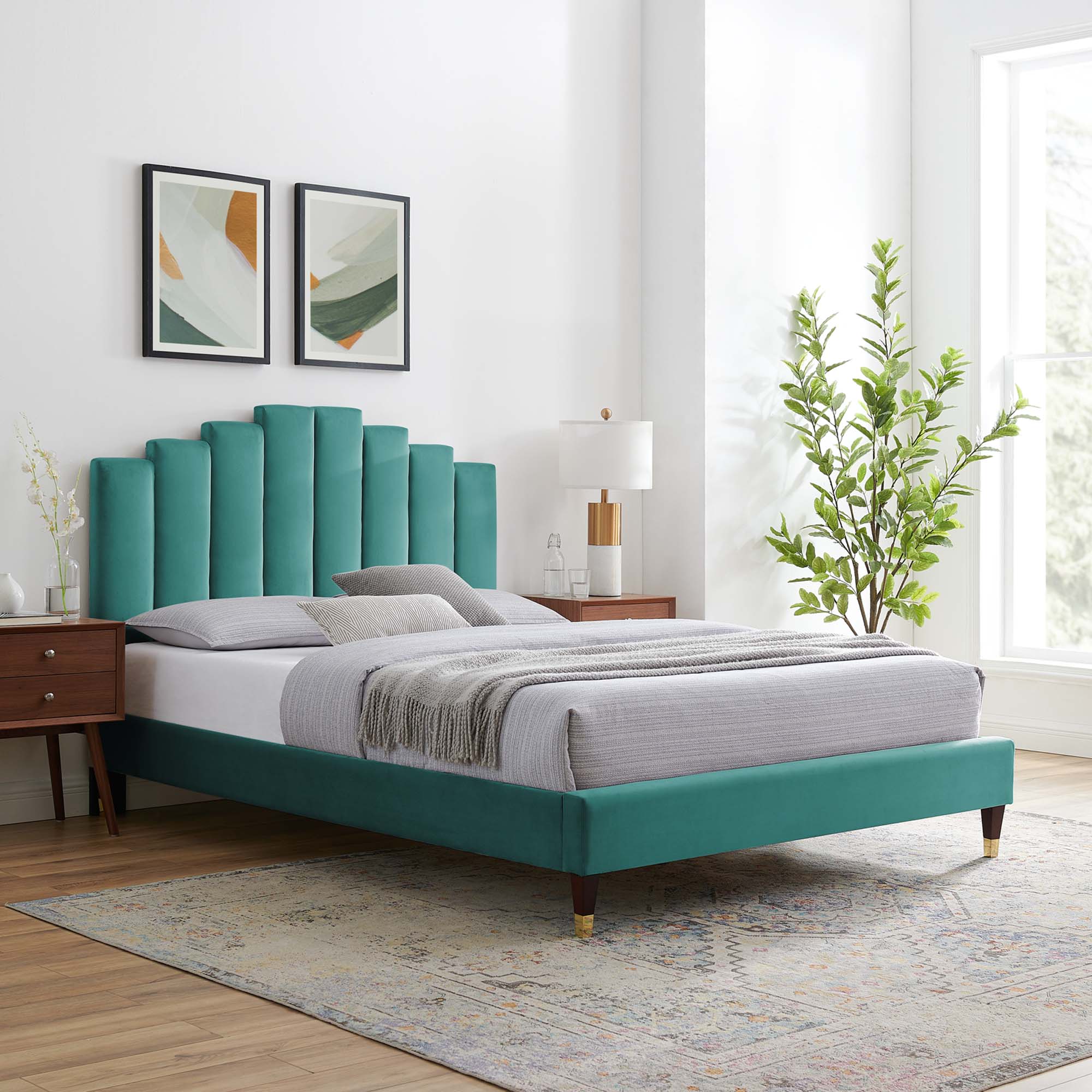 Elise Performance Velvet Platform Bed With Wood and Gold Legs by Modway