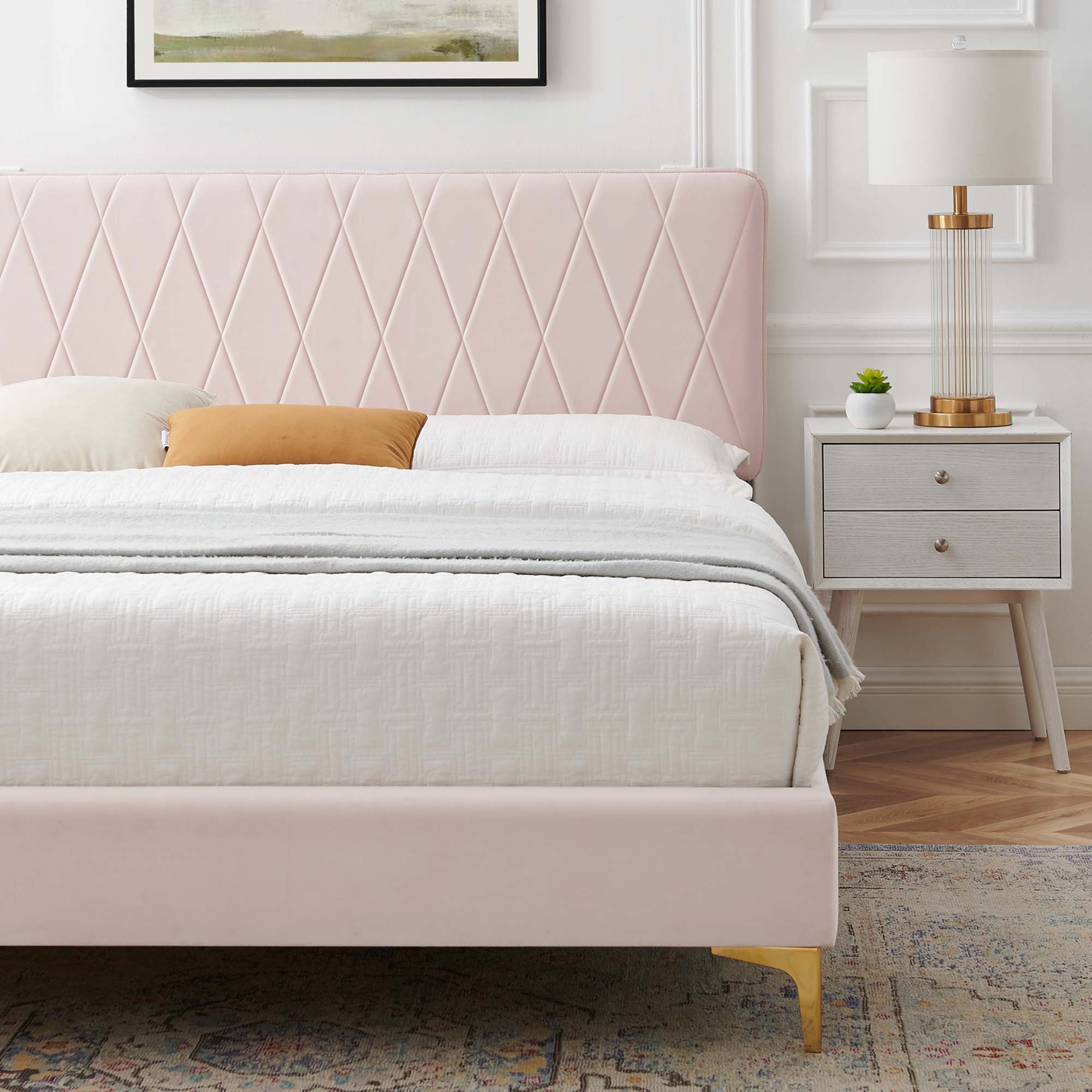 Phillipa Performance Velvet Platform Bed With Gold Metal Legs by Modway