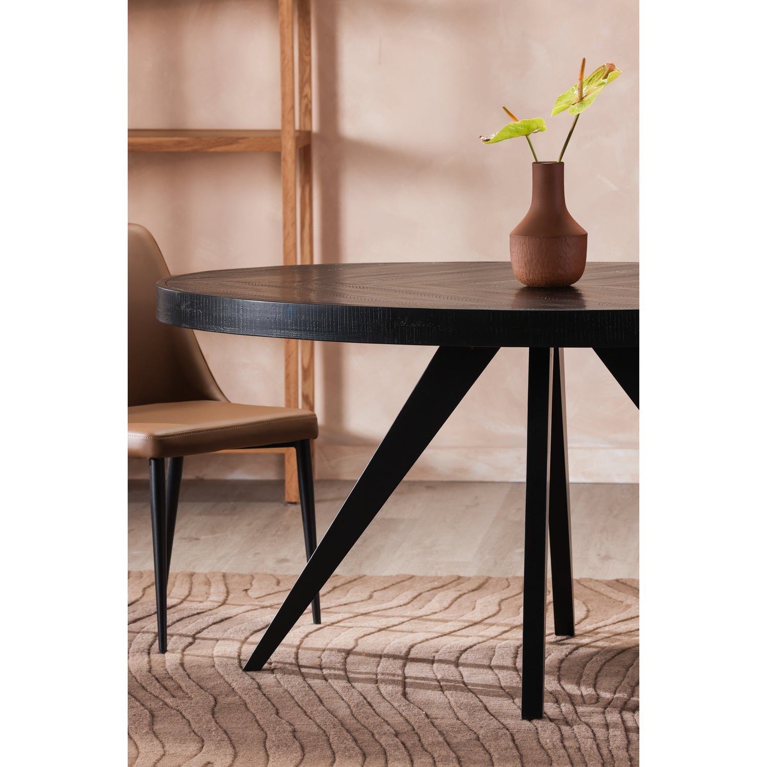 Park Round Dining Table Black Dining Tables, Black / Solid Acacia Legs