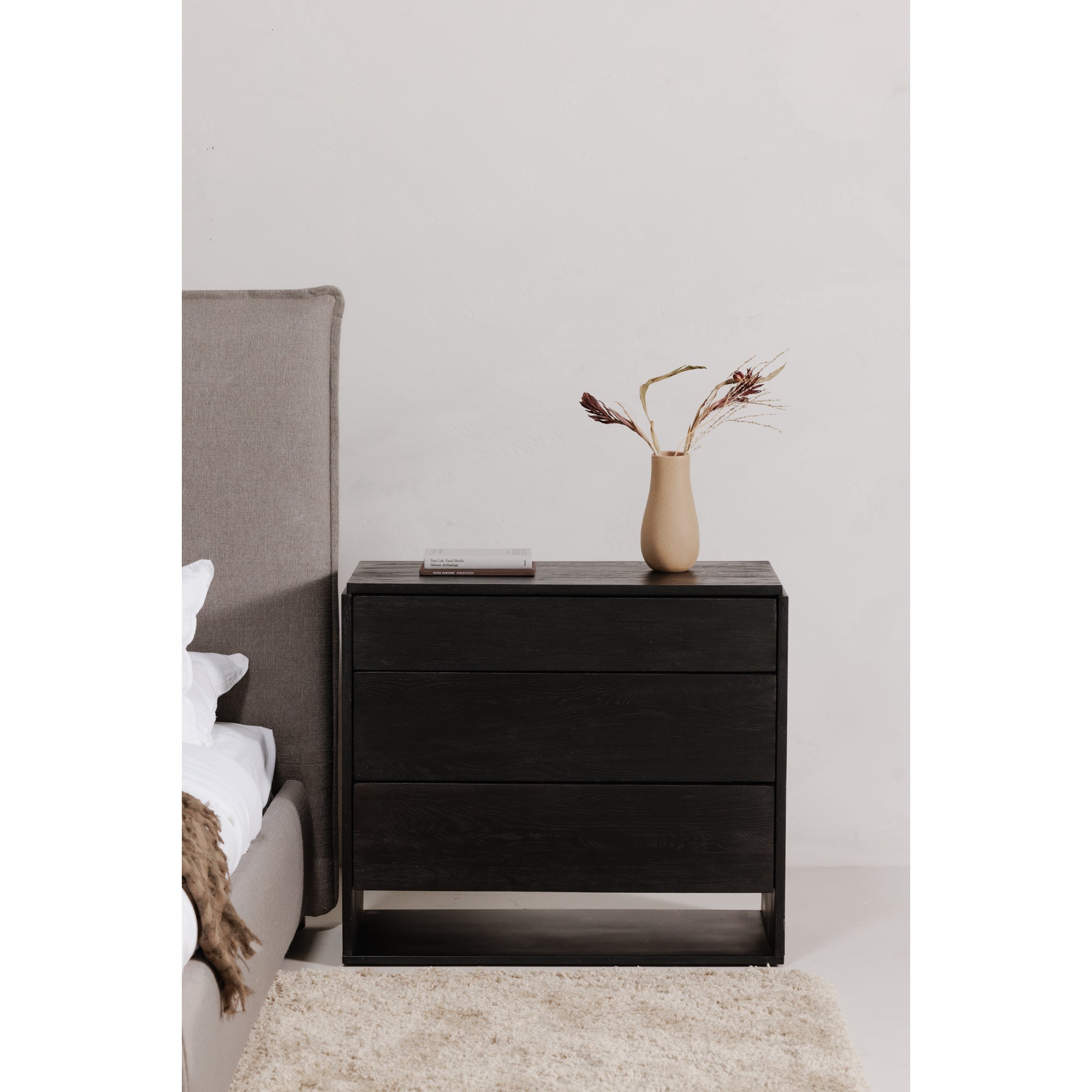 Quentin Nightstand Black Nightstands, Black / Iron Base