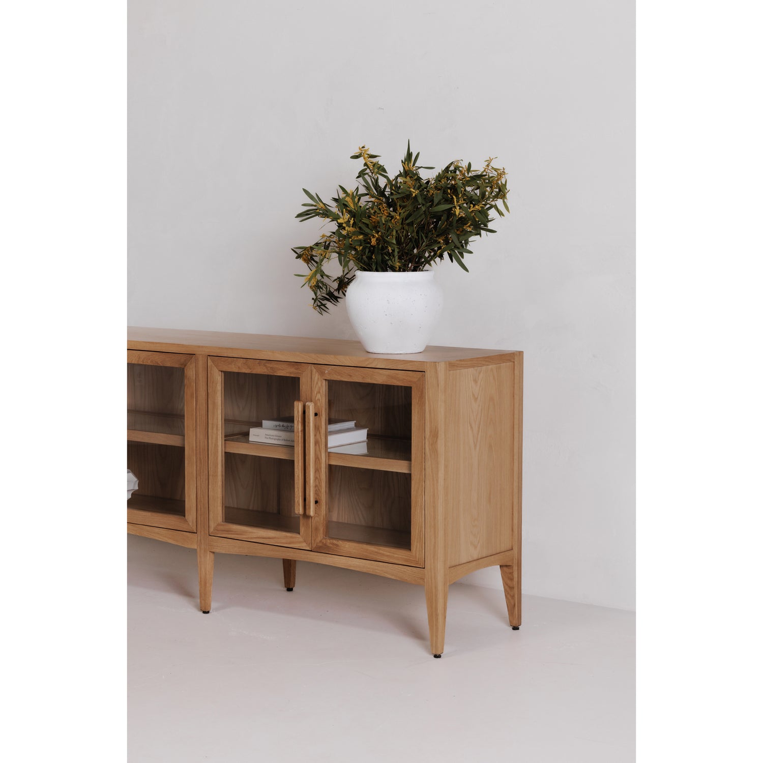 Harris Side Table Side Table, Natural / Tempered Glass Top