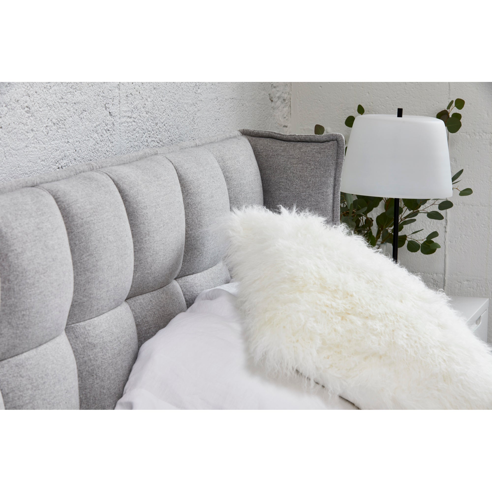 Ravel Sofa Sofas, Grey / Solid Wood Frame